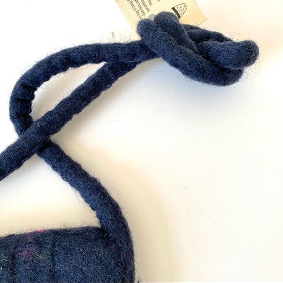 Flower Pot Productions Blue Felted Wool Crossbody Purse NWTs - Picture 5 of 7